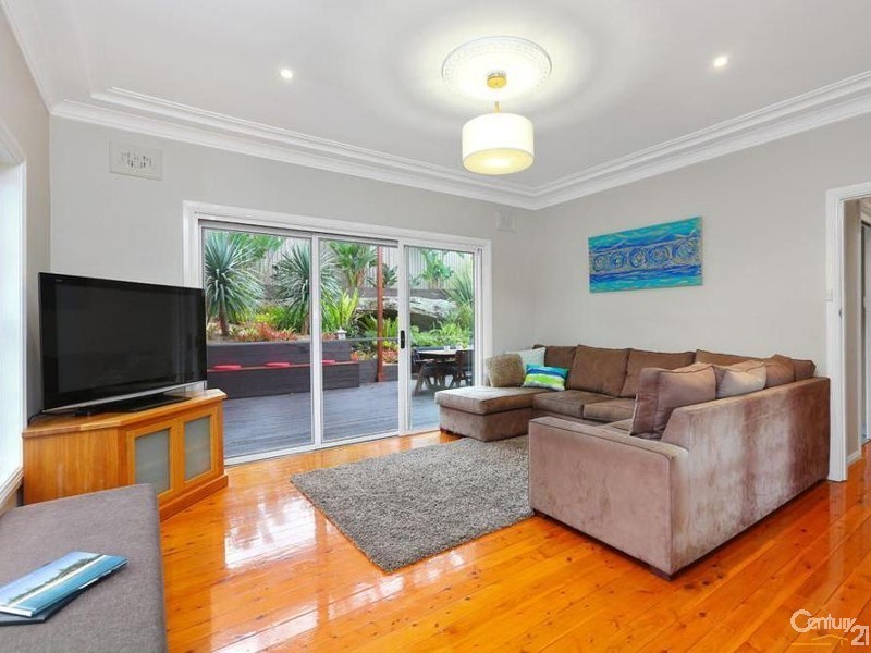 65 Forest Road, Miranda NSW 2228