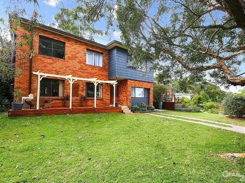 23 Serpentine Road, Gymea NSW 2227