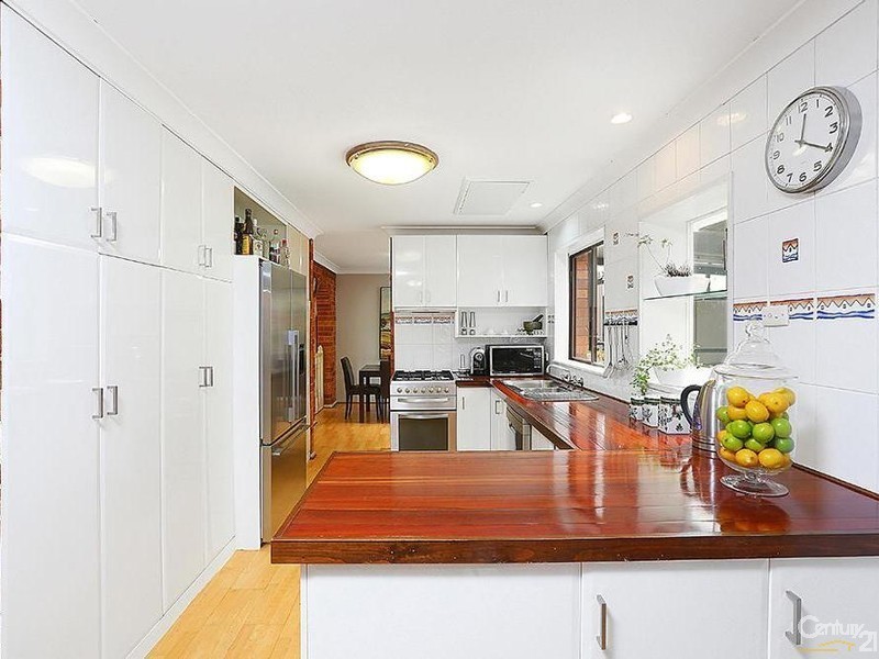 23 Serpentine Road, Gymea NSW 2227