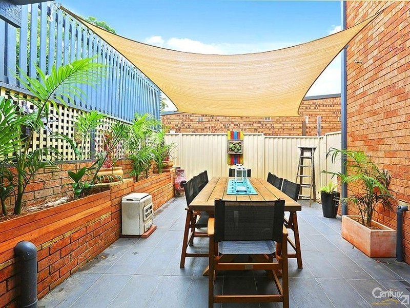 23 Serpentine Road, Gymea NSW 2227