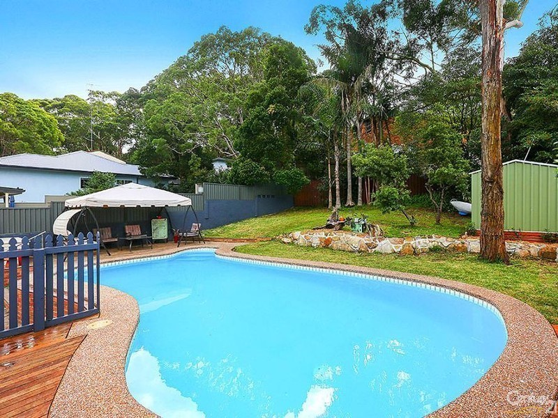 23 Serpentine Road, Gymea NSW 2227