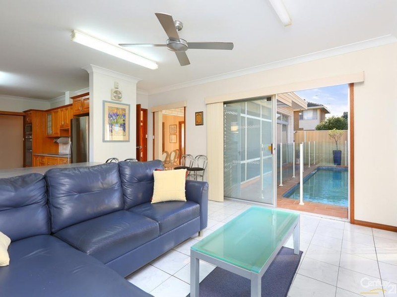 30 Macquarie Street, Gymea NSW 2227