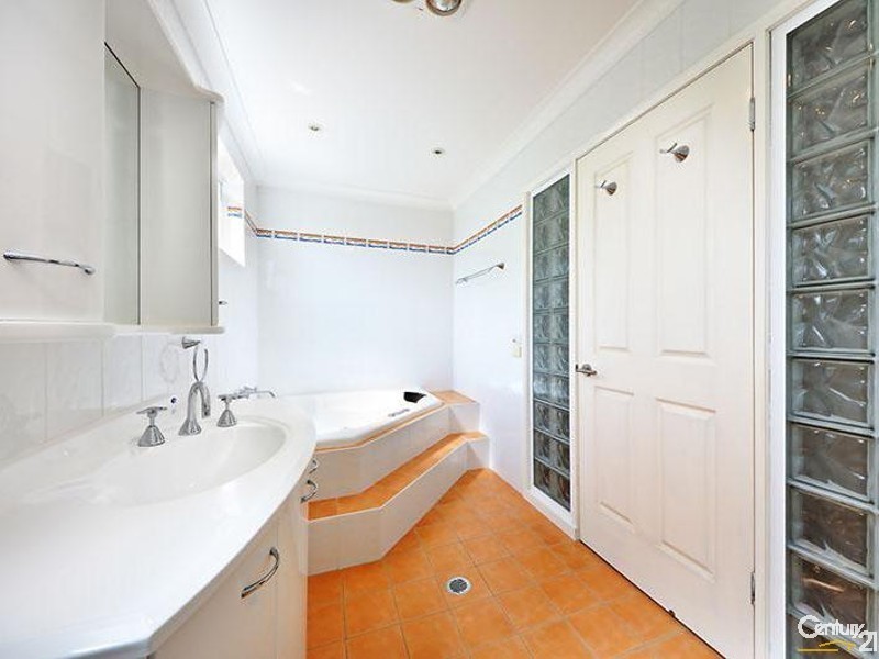 4  Lola Place, Miranda NSW 2228