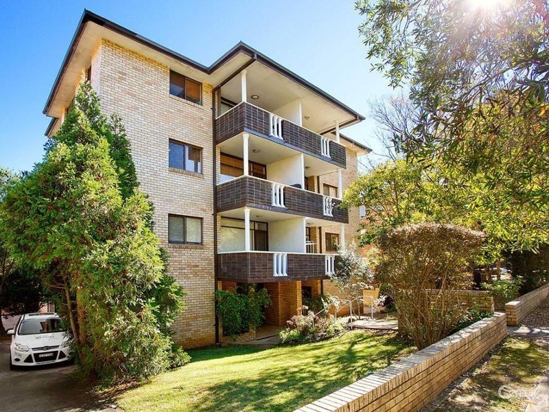 2/39  Talara Road, Gymea NSW 2227