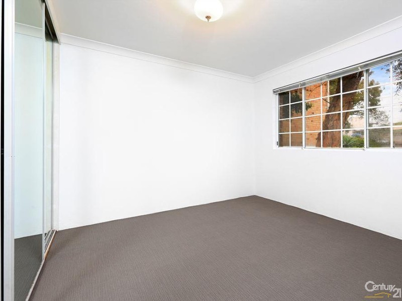 2/23 Robertson Street, Sutherland NSW 2232