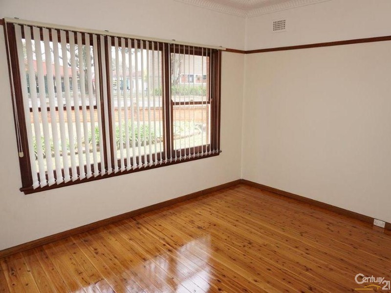 220 Gymea Bay Road, Gymea Bay NSW 2227