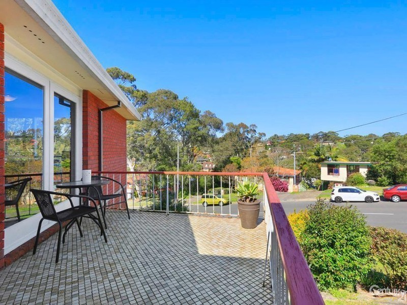 13 Wanganui Road, Kirrawee NSW 2232