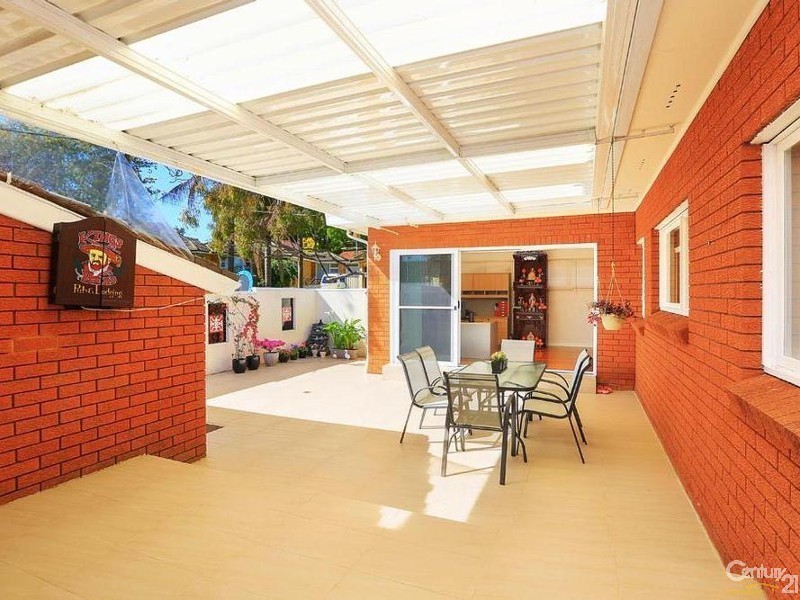 28 Graham Avenue, Miranda NSW 2228