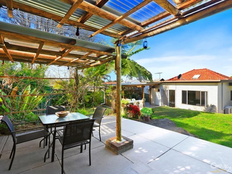 117 Coonong Rd, Gymea Bay NSW 2227