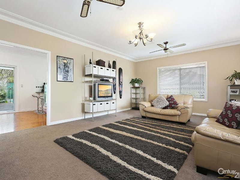 106 Auburn Street, Kirrawee NSW 2232