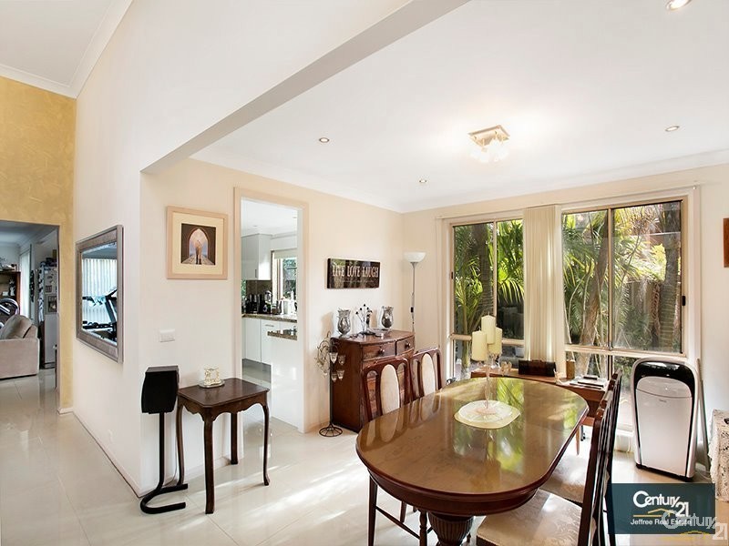 4 Mason Place, Barden Ridge NSW 2234