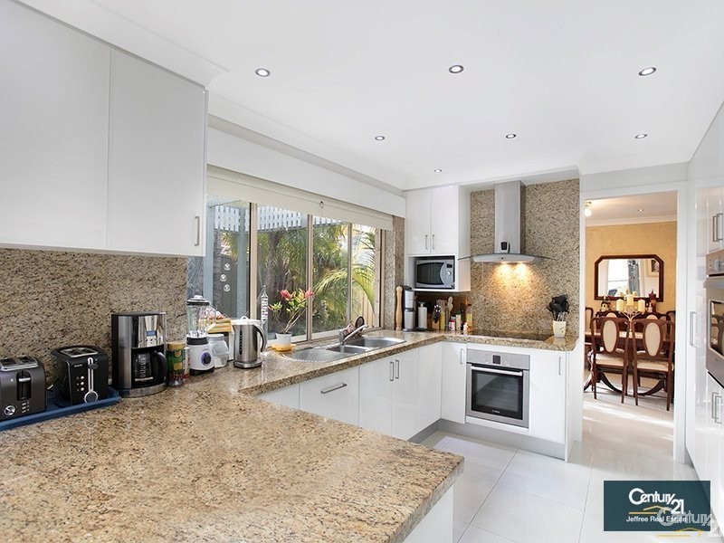 4 Mason Place, Barden Ridge NSW 2234