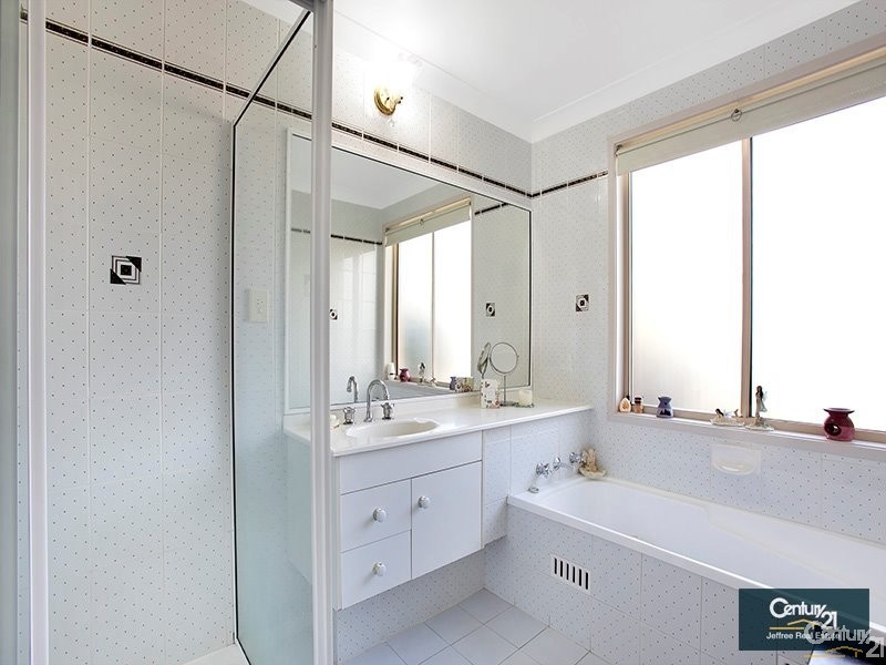 4 Mason Place, Barden Ridge NSW 2234