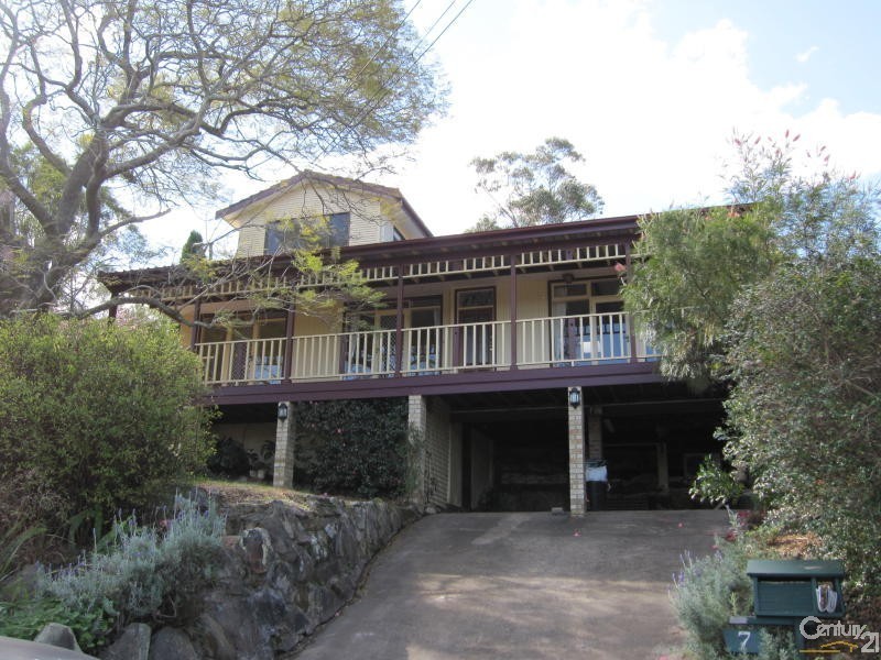 7 Gore Avenue, Kirrawee NSW 2232