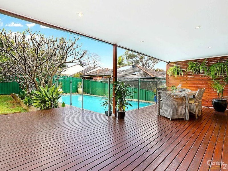 106 Auburn Street, Kirrawee NSW 2232