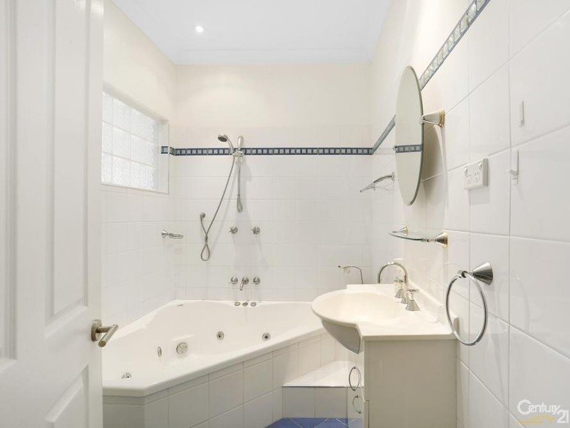 15  Nyinya Avenue, Gymea NSW 2227