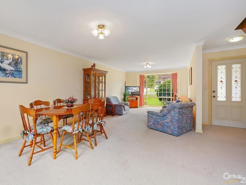 2/1  Moona Rd, Kirrawee NSW 2232