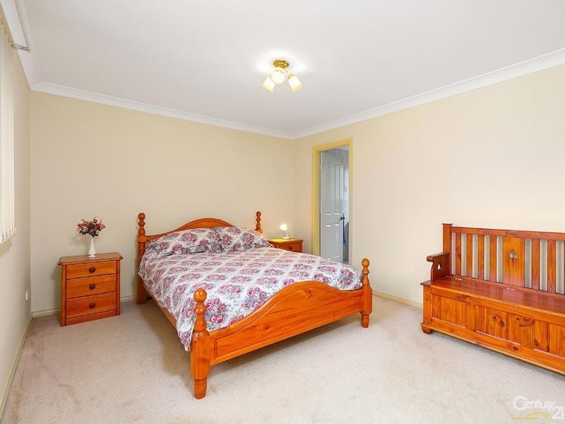 2/1  Moona Rd, Kirrawee NSW 2232