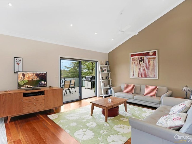 10 Flat Rock Road, Gymea Bay NSW 2227