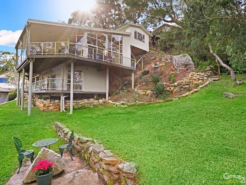 139 Ellesmere Road (entry via Barraran Street), Gymea Bay NSW 2227
