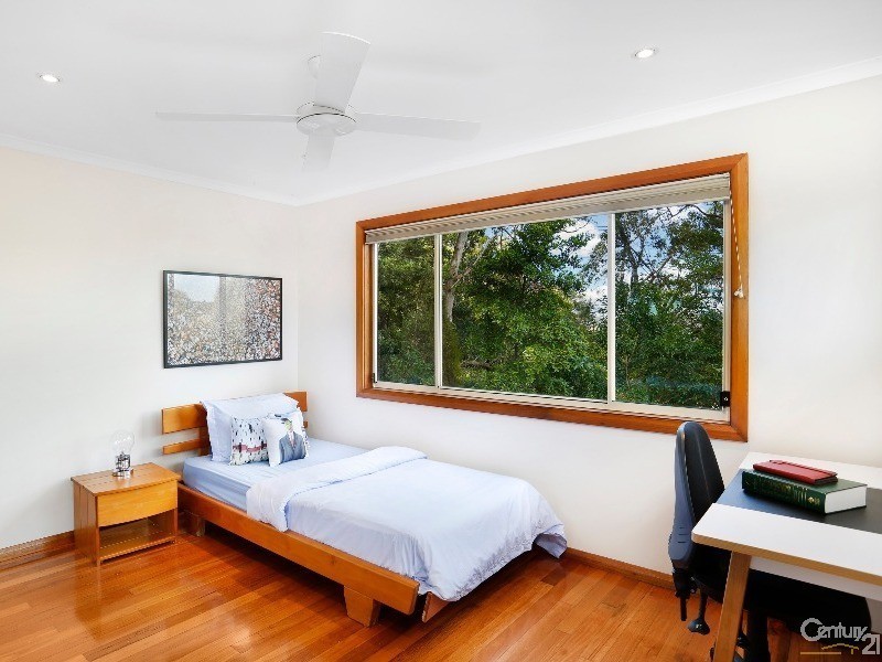 139 Ellesmere Road (entry via Barraran Street), Gymea Bay NSW 2227