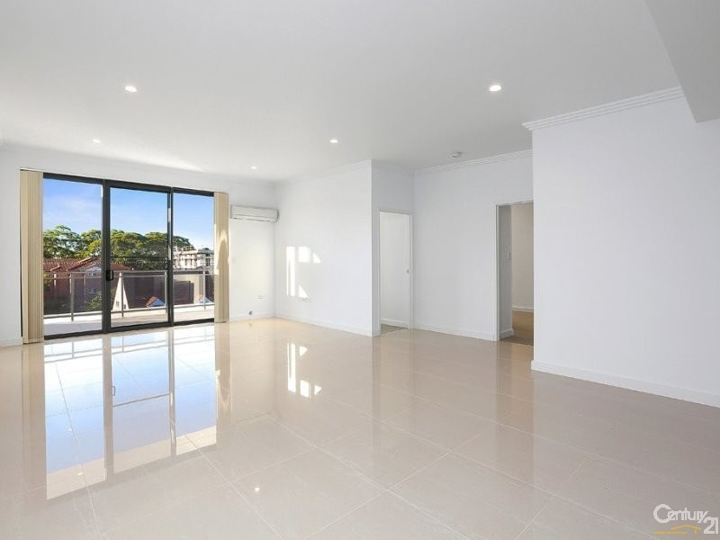 303/16 Warburton Street, Gymea NSW 2227