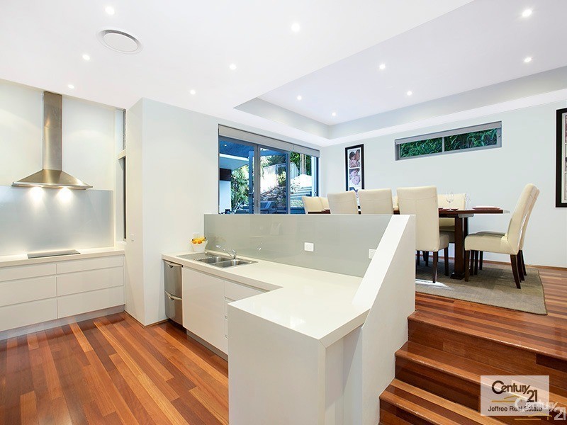 15 Alkaringa Road, Gymea Bay NSW 2227