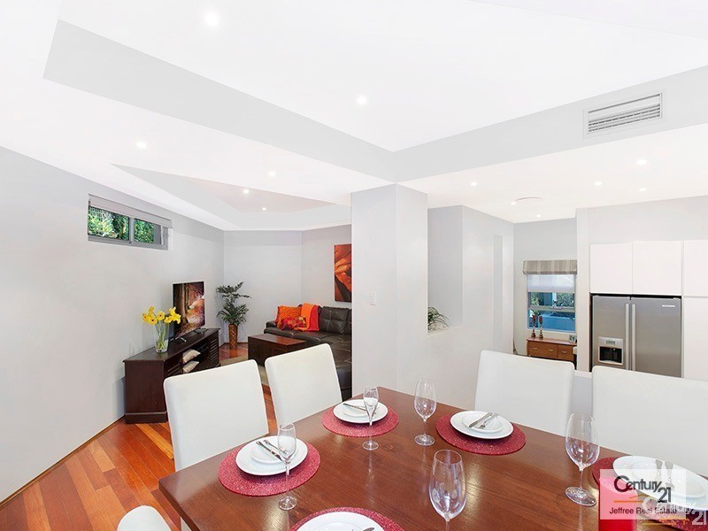 15 Alkaringa Road, Gymea Bay NSW 2227