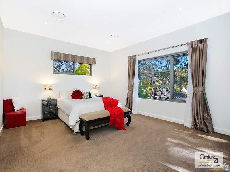 15 Alkaringa Road, Gymea Bay NSW 2227