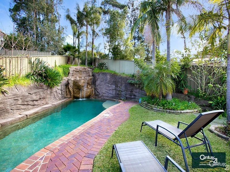 4 Mason Place, Barden Ridge NSW 2234