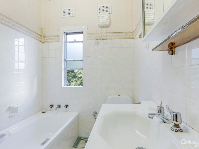 24 Wonga Avenue, Yowie Bay NSW 2228