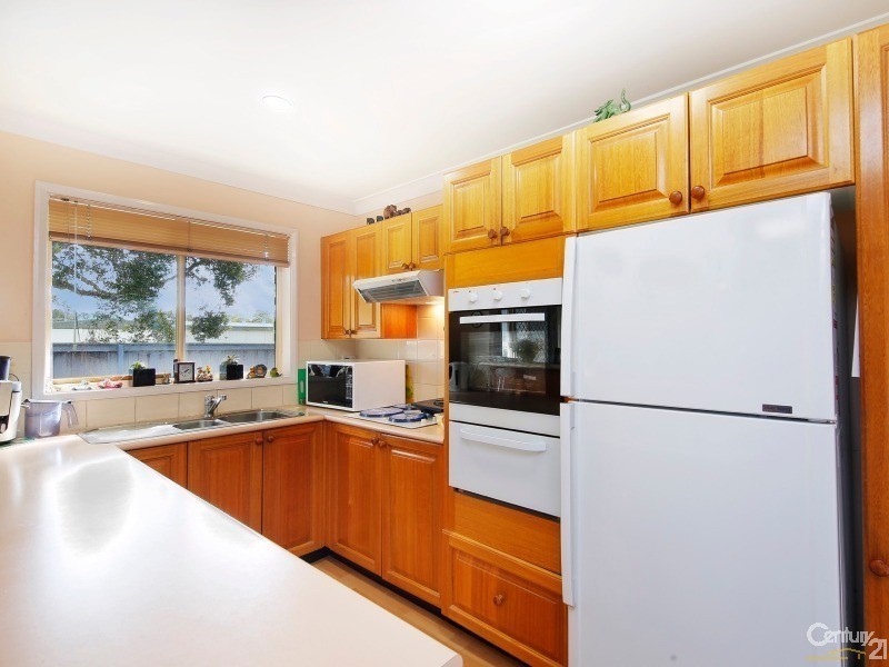 2/27 Kumbardang Avenue, Miranda NSW 2228