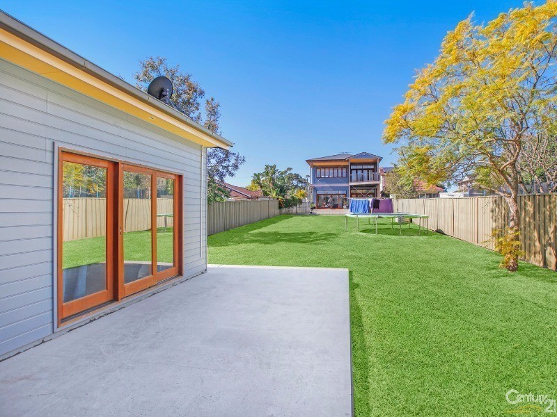 269 Gymea Bay Road, Gymea Bay NSW 2227