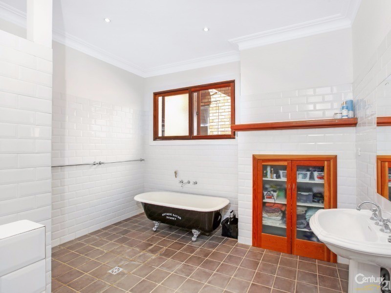 269 Gymea Bay Road, Gymea Bay NSW 2227