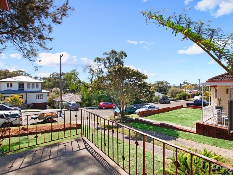 52  Vernon Ave, Gymea Bay NSW 2227