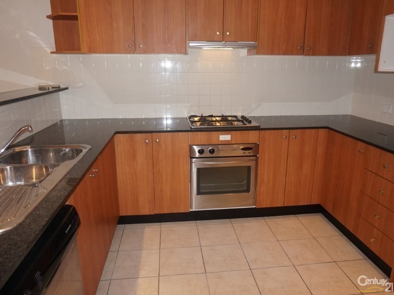 2/81 Manchester Road, Gymea NSW 2227