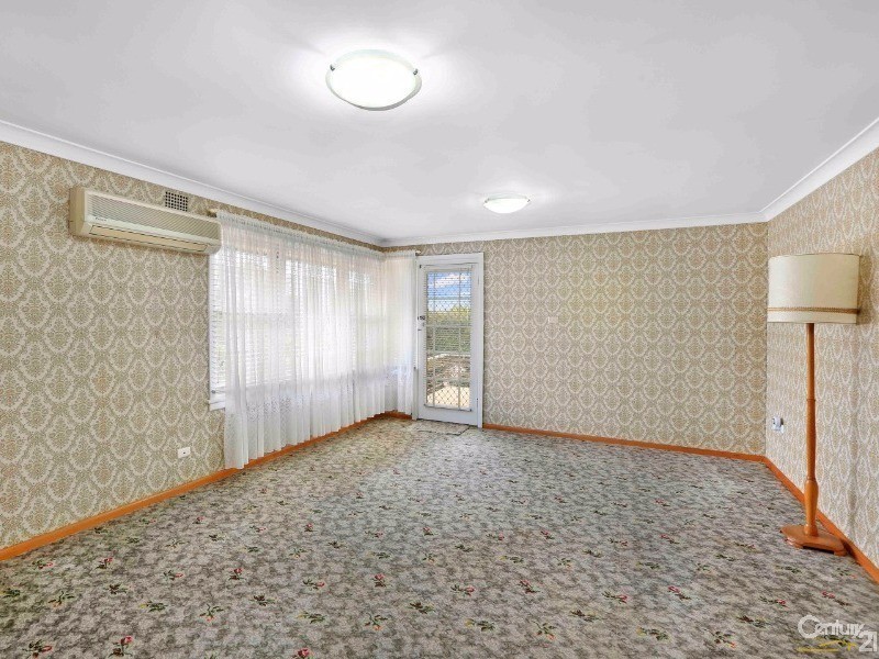 15 Canberra Road, Sylvania NSW 2224