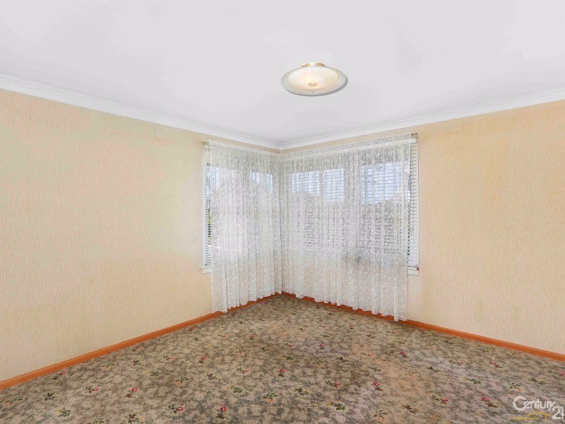 15 Canberra Road, Sylvania NSW 2224