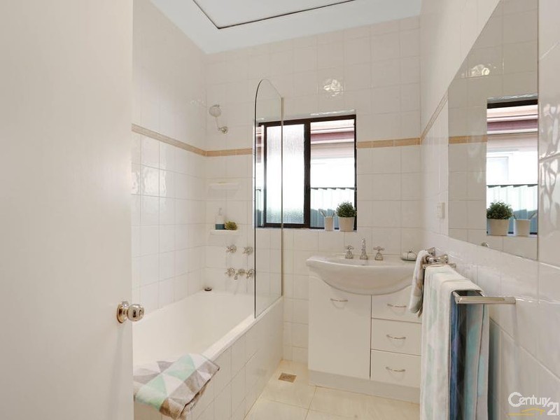 25 Orana Avenue, Kirrawee NSW 2232