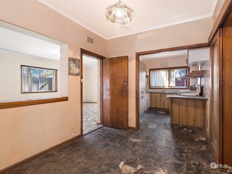 7 Bath Road North, Kareela NSW 2232