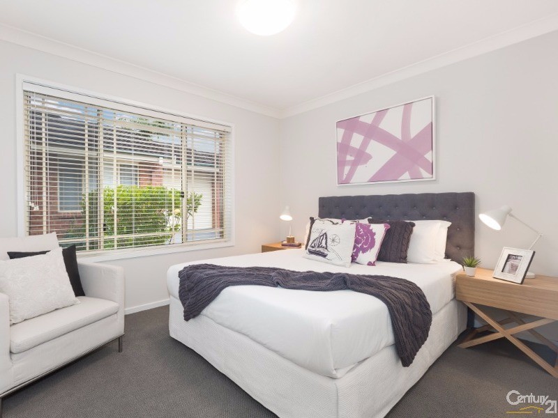 8/33-37 Gannons Road, Caringbah NSW 2229