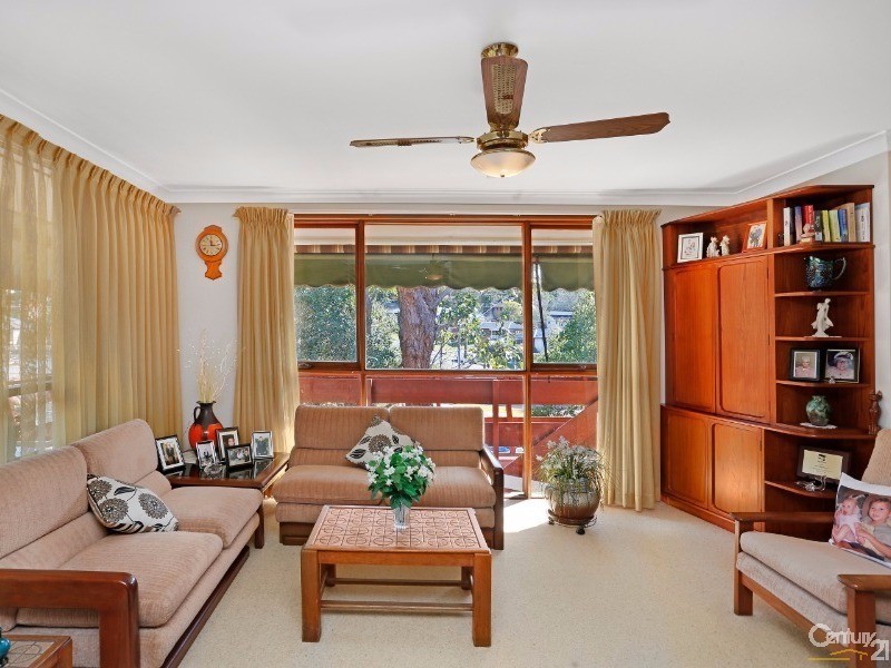 26 Avenel Road (cnr Tathra Place), Gymea Bay NSW 2227