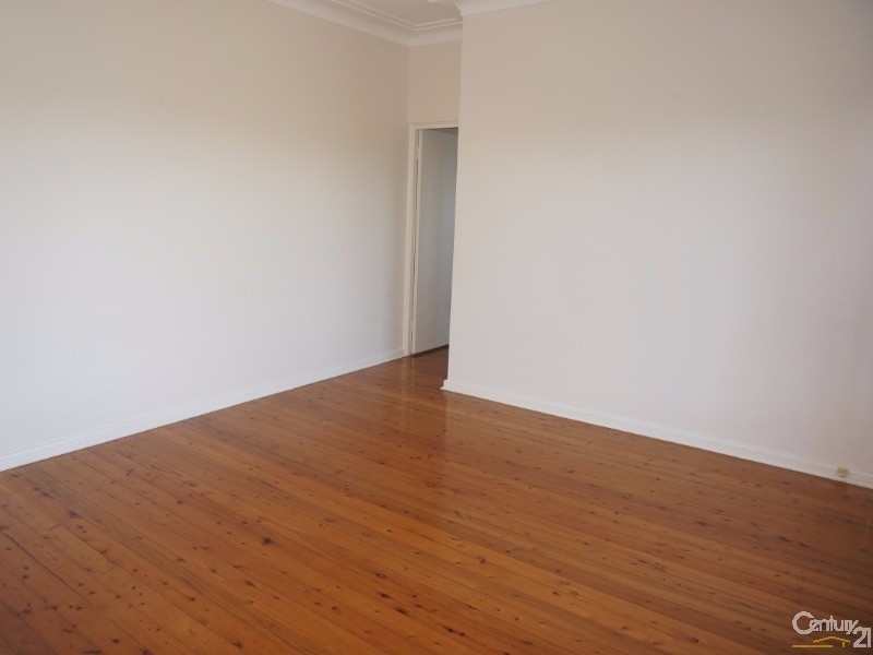 10 Maroopna Road, Yowie Bay NSW 2228