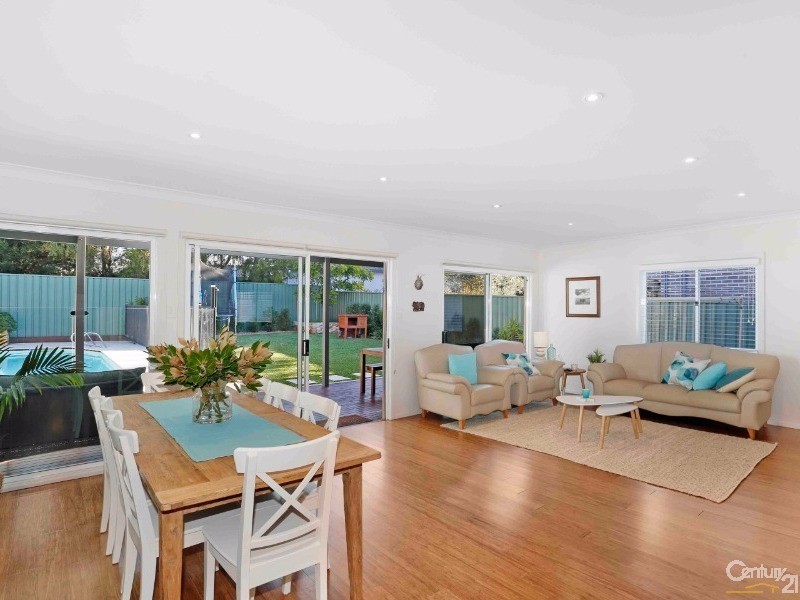 18 Carter Crescent, Gymea Bay NSW 2227