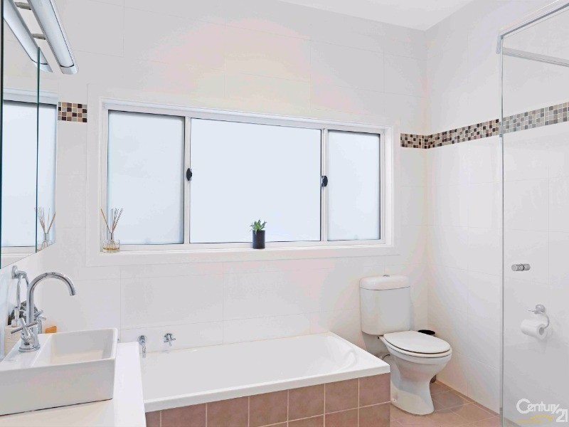 18 Carter Crescent, Gymea Bay NSW 2227