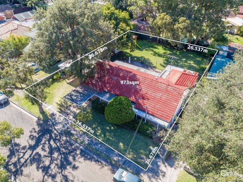 3 Best Crescent, Kirrawee NSW 2232