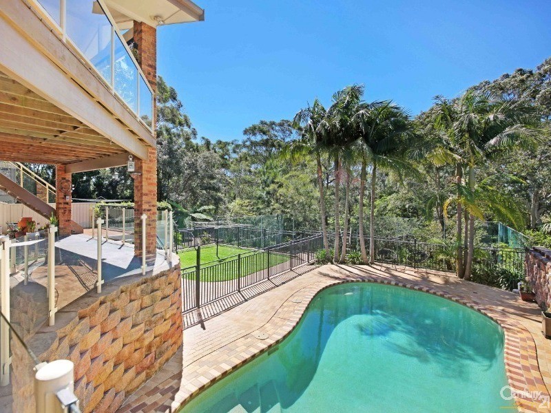 15 Carter Crescent, Gymea Bay NSW 2227
