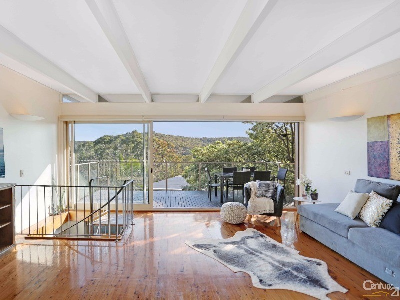 2 Gore Avenue, Kirrawee NSW 2232