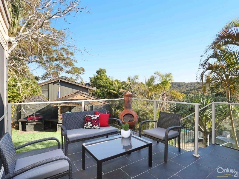 2 Gore Avenue, Kirrawee NSW 2232