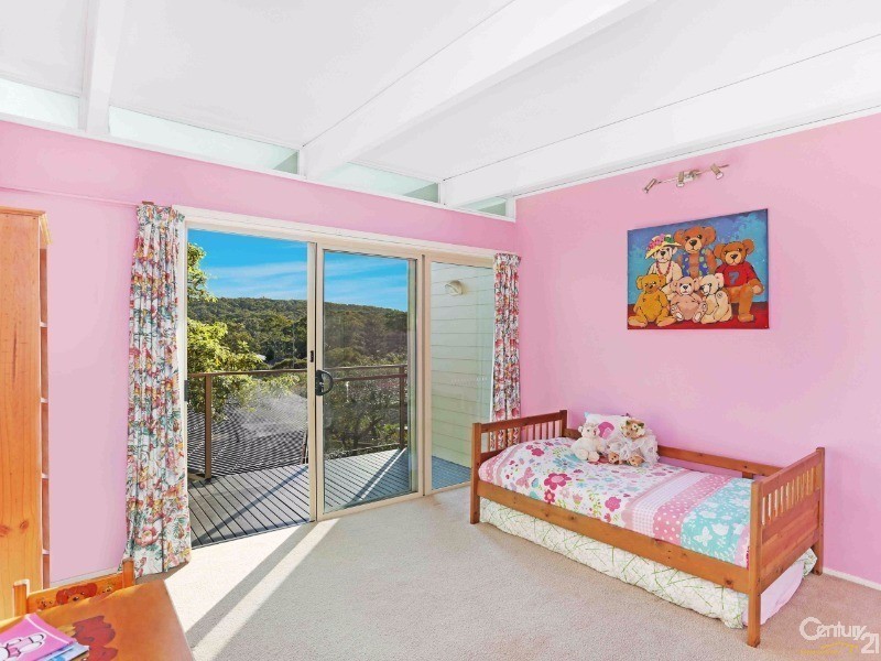 2 Gore Avenue, Kirrawee NSW 2232